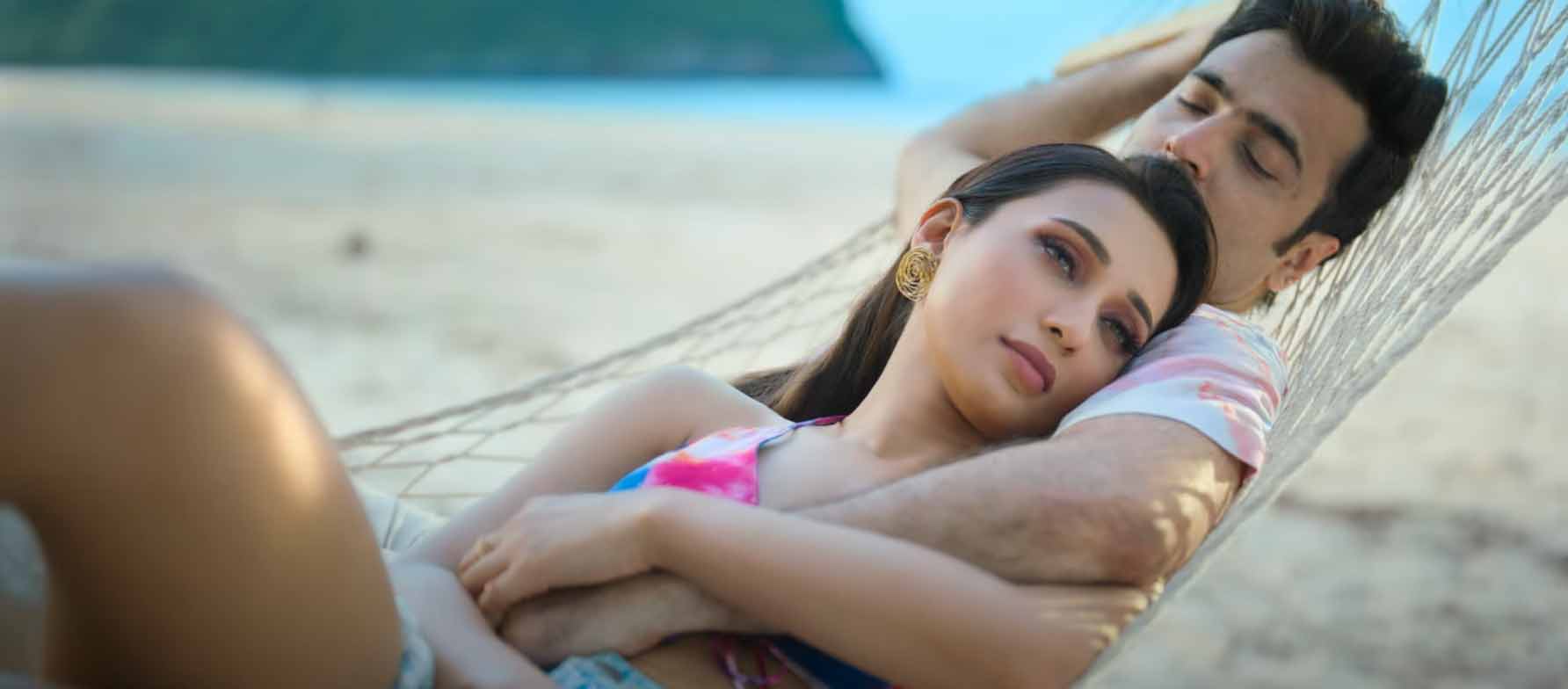 মিমির ‘চোখের নীলে’ ডুব দিলেন আবীর?