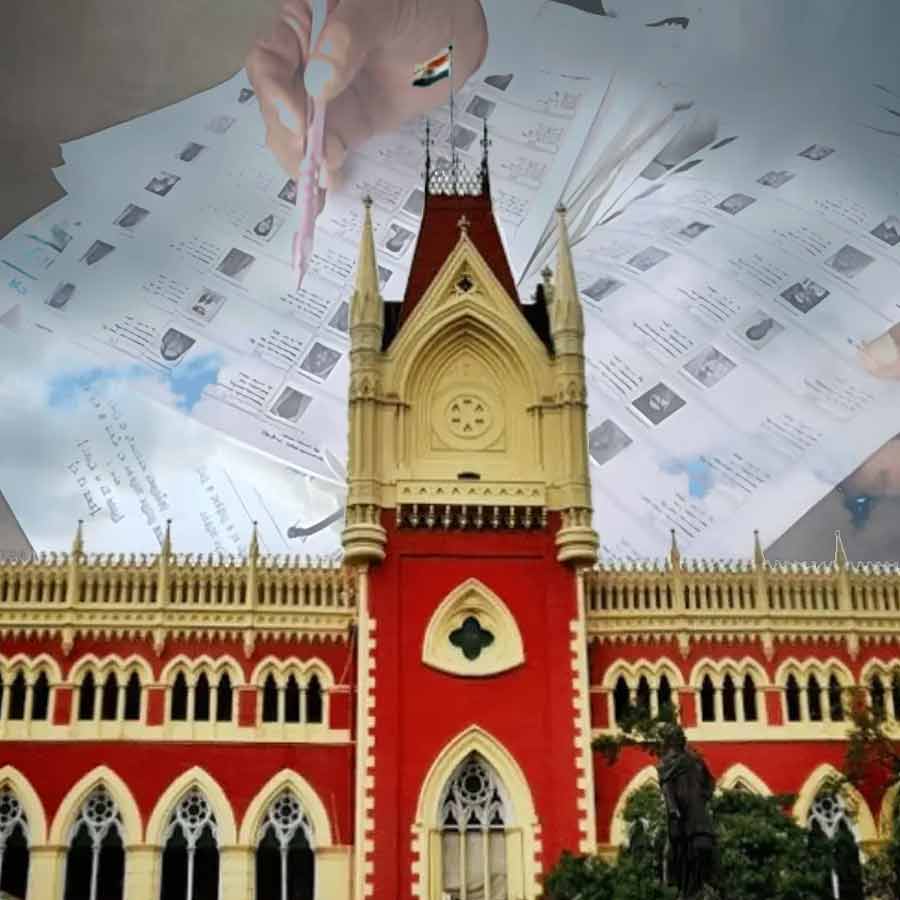Suspended government official of Kakdwip Sub-Division seeks CBI investigation before Calcutta High Court after several fake voters name was found