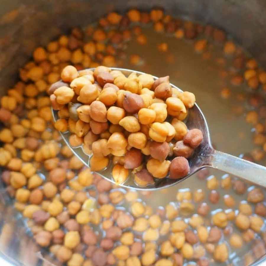 ভেজানো ছোলা খেলে কী লাভ হয়?