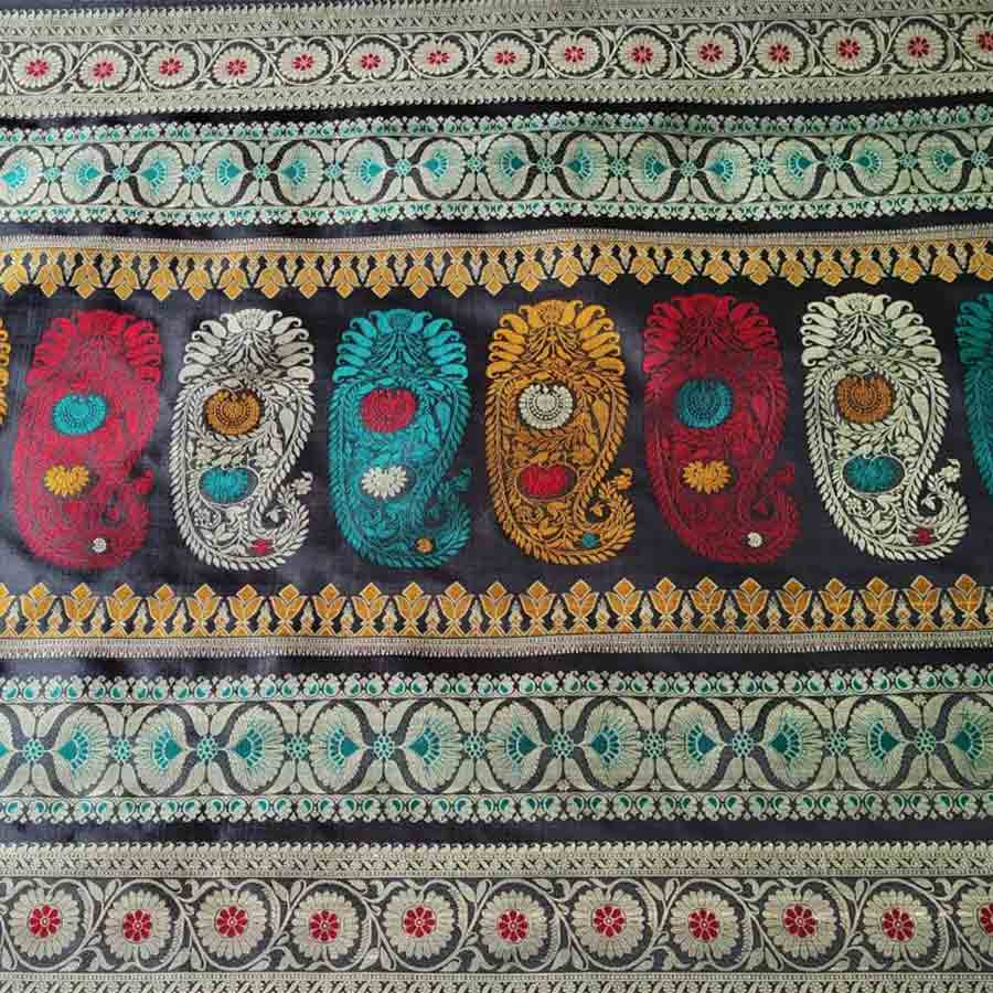 Old artworks returning in Baluchari Saree in this Durga Puja