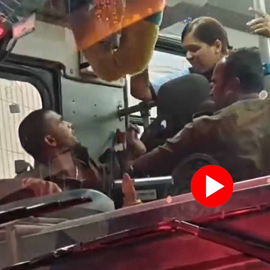Video of Bengaluru woman argues with bus driver goes viral dgtl