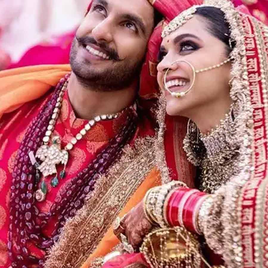 Controversy related to Deepika Padukone and ex-boyfriend Siddharth Mallya over dinner date bills