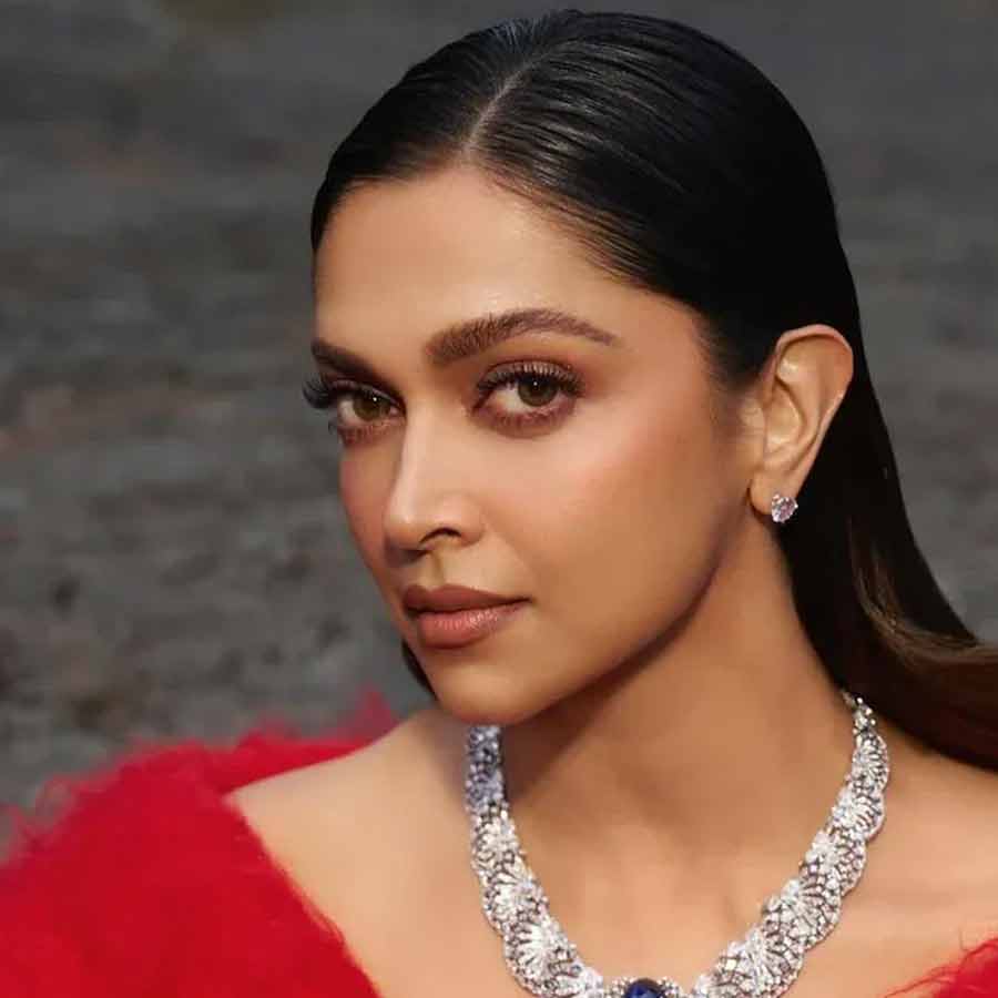Controversy related to Deepika Padukone and ex-boyfriend Siddharth Mallya over dinner date bills