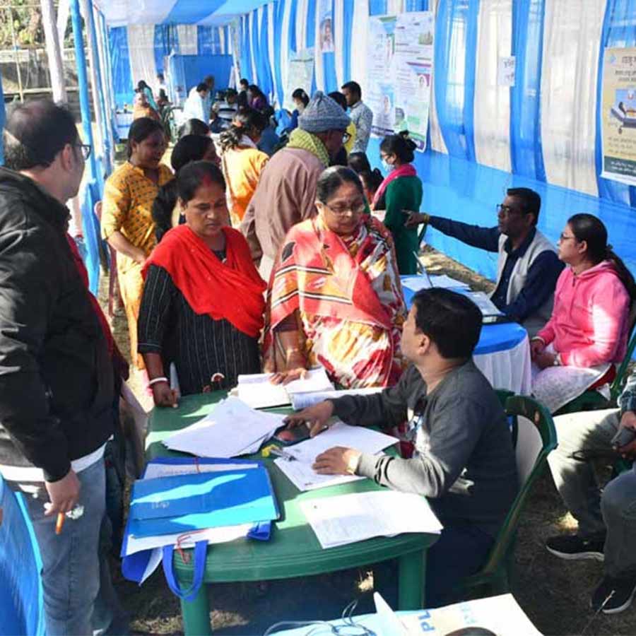 Mamata Banerjee's Duare Sarkar in jeopardy due to SIR