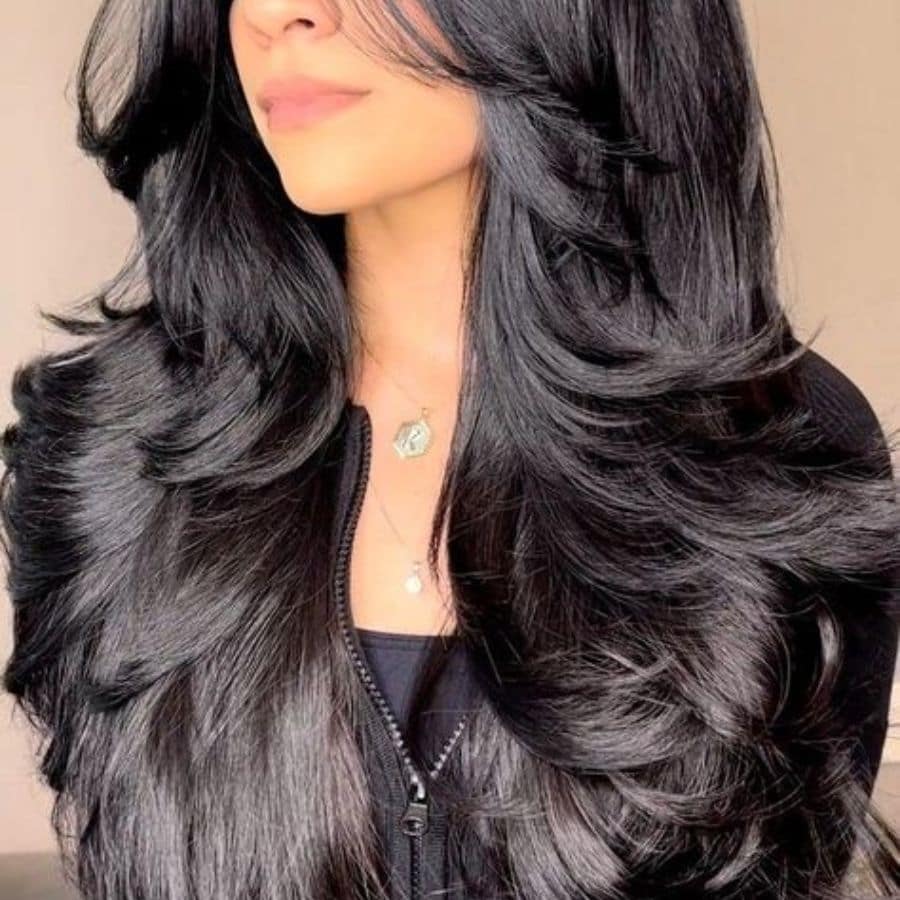 Bobs to Butterfly Layers, Viral Haircut Trends of 2025 dgtl