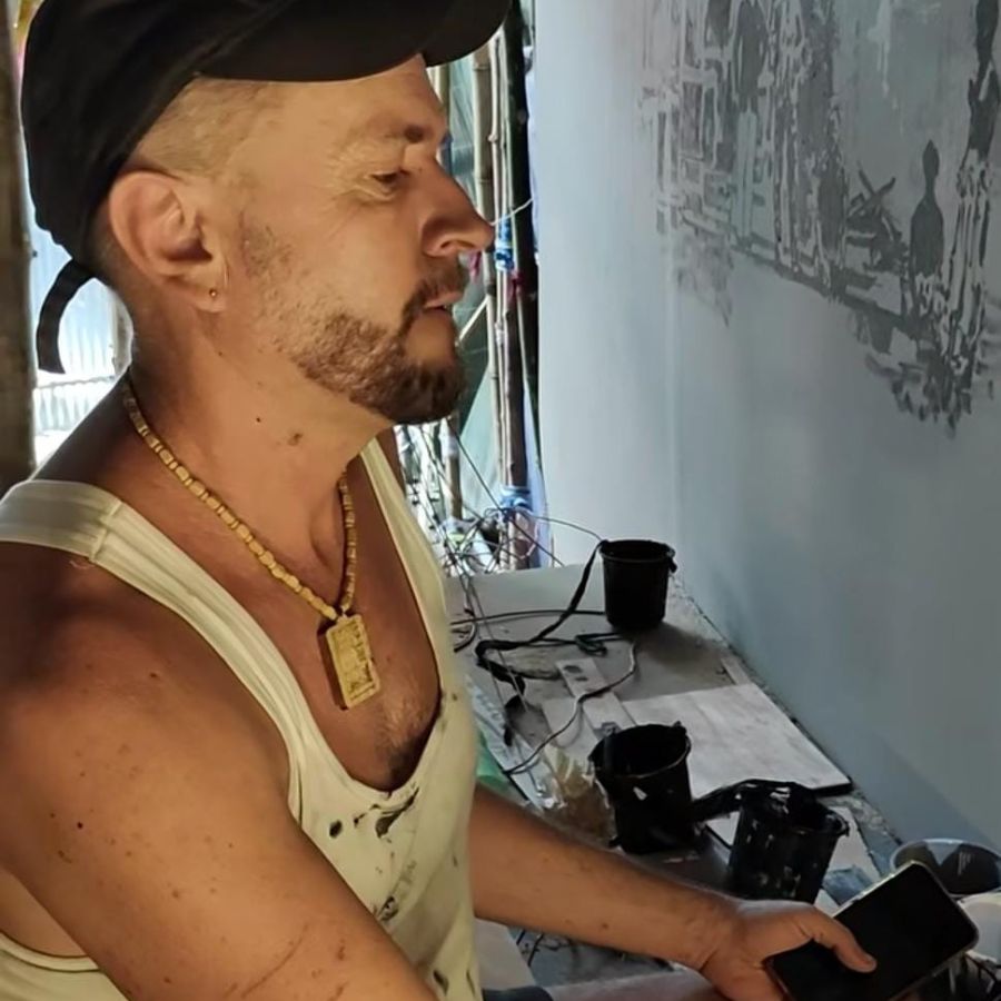 Hatibagan Sarbojanin Durga Puja 2025 Theme Honors Kolkata’s historic Ghats dgtl