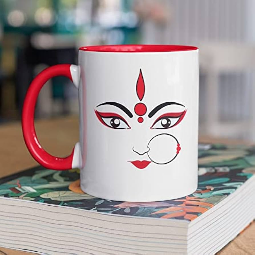 কাস্টমাইজড ফটো ফ্রেম বা মগ: এটি বেশ ব্যক্তিগত এবং আবেগভরা উপহার। পুজোর গেট-টুগেদারের ছবি দিয়ে তৈরি একটি ফটো ফ্রেম বা মগ তাঁদের কাছে চিরকাল এই সময়ের স্মৃতি বহন করবে।