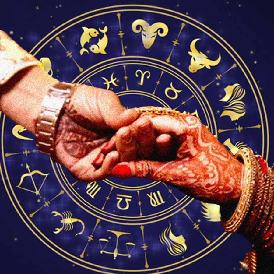 Chiroyli va jozibali keksa ayollar Cunnilingus hukmronligi porno onlayn