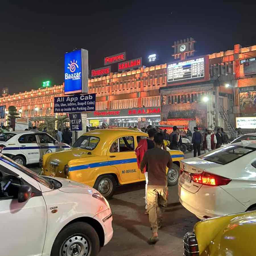 Special arrangements made at Sealdah station to control crowd