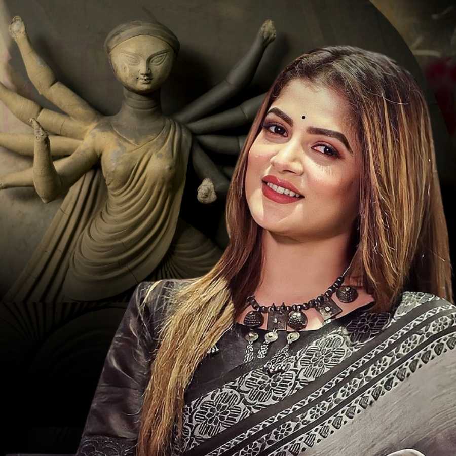 Srabanti Chatterjee talks about Childhood Love Letters Puja Memories and Her Upcoming Film dgtl