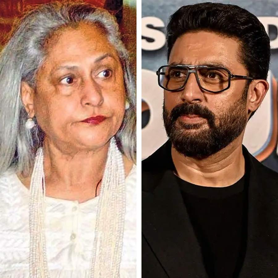 Abhishek Bachchan Never Goes Shopping With Mother Jaya Bachchan dgtl