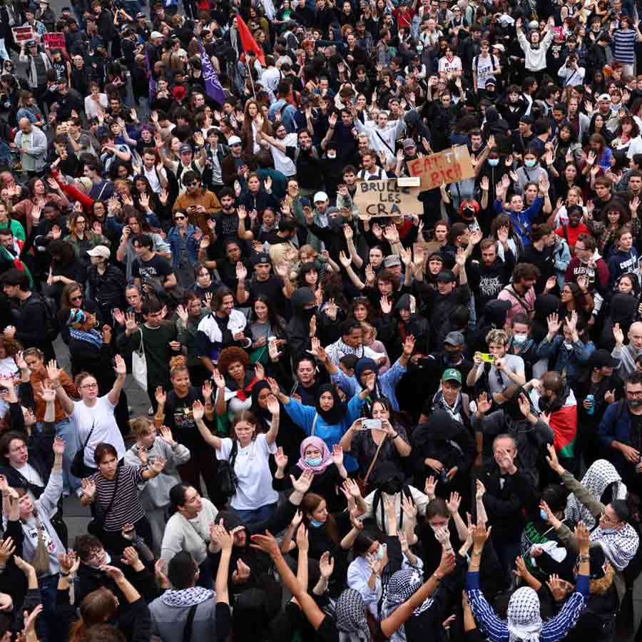 France erupted in massive protests under Block Everything banner due to huge debt and economic crisis