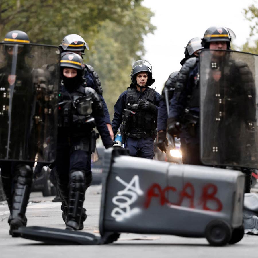 France erupted in massive protests under Block Everything banner due to huge debt and economic crisis