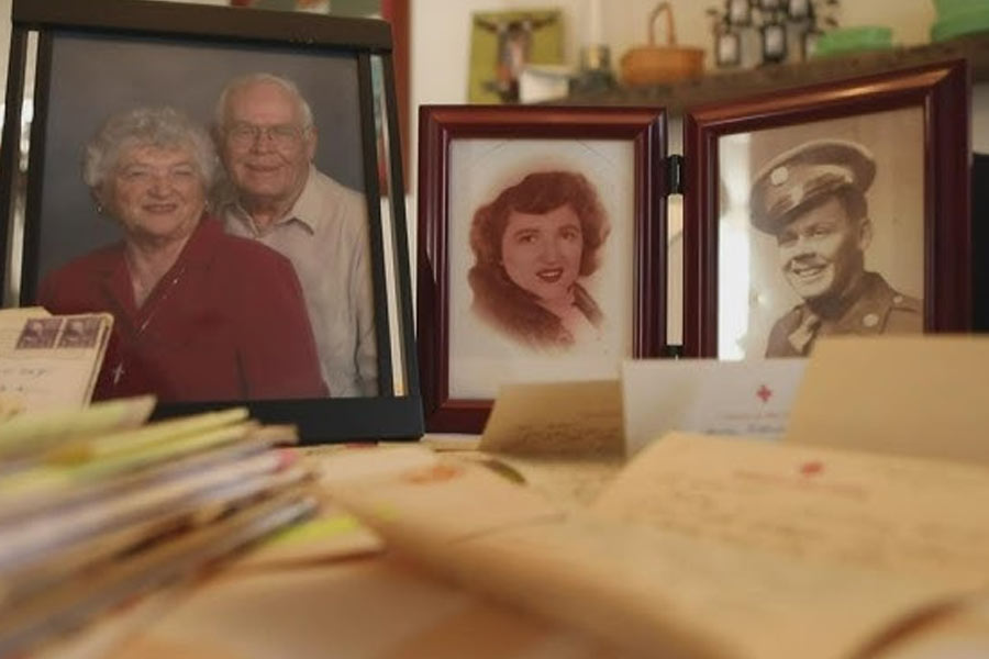Son discovers how his Parents fell in love during World War 2 through 500 letters