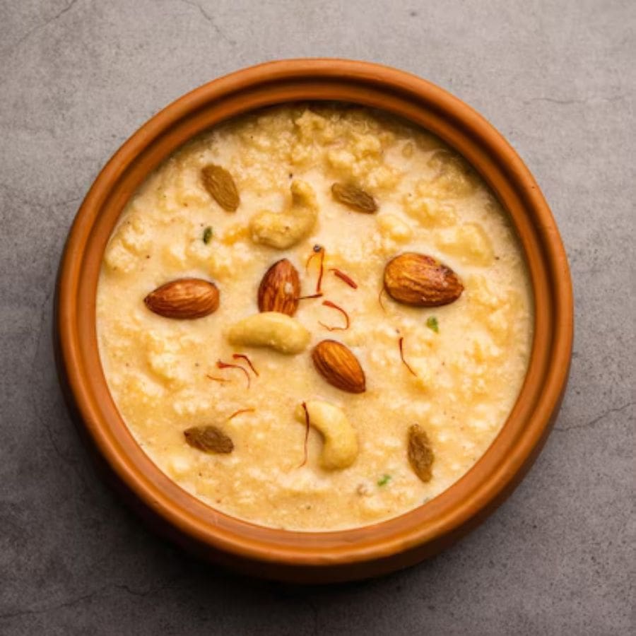  ৩। কী কী লাগবে এই পদ বানাতে? কী ভাবেই বা বানাবেন? রইল উপকরণের তালিকা ও প্রণালী। 