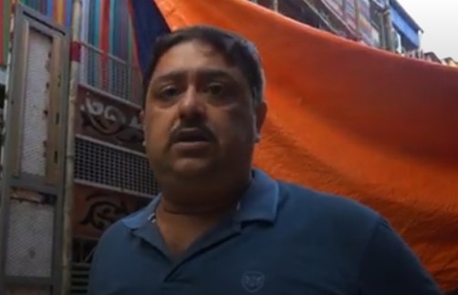 পুজোর থিম ভাবনা নিয়ে কথা বলেছেন সংশ্লিষ্ট পুজো কমিটির সম্পাদক সিদ্ধার্থ সান্যাল। 