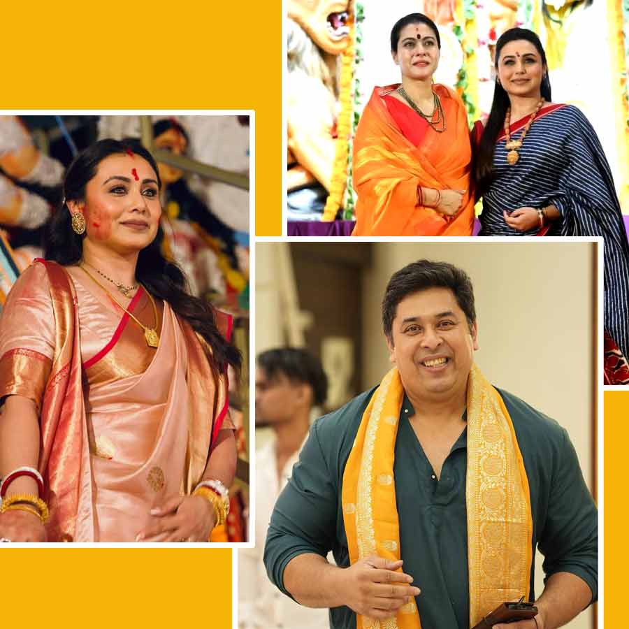 ভোগ খাওয়া, সিঁদুরখেলা থেকে বিসর্জন, এলাহি আয়োজন পুজোয়। 