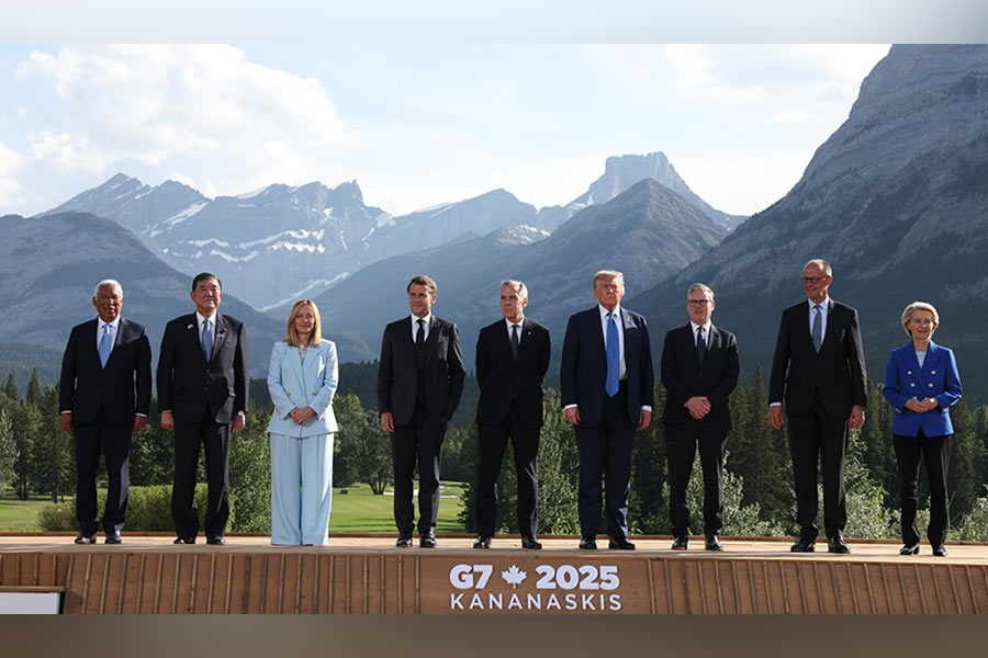 US President Donald Trump putting pressure on G-7 and NATO to impose tariff on China and India 