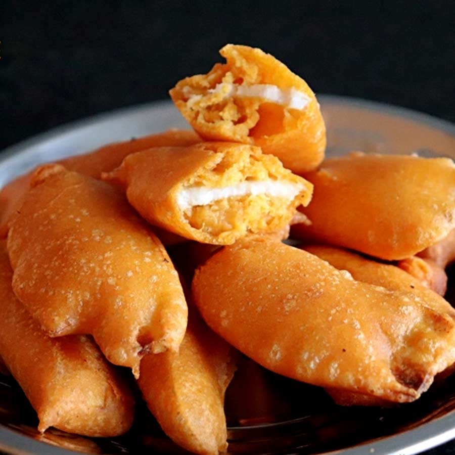 দক্ষিণ ভারতে বেশ জনপ্রিয় বাংলা বেগুনির মতো  ভাজিক্কাই ভাজি।