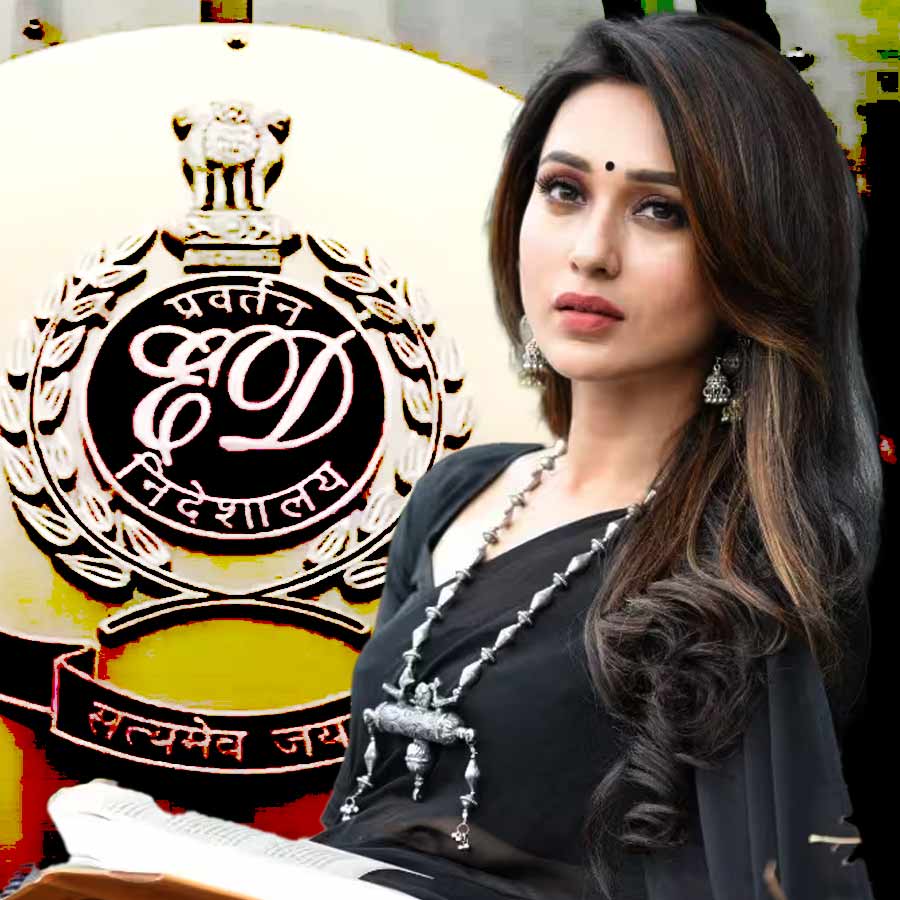 Rus lesbian porno sayt Boglangan qiz onlayn porno