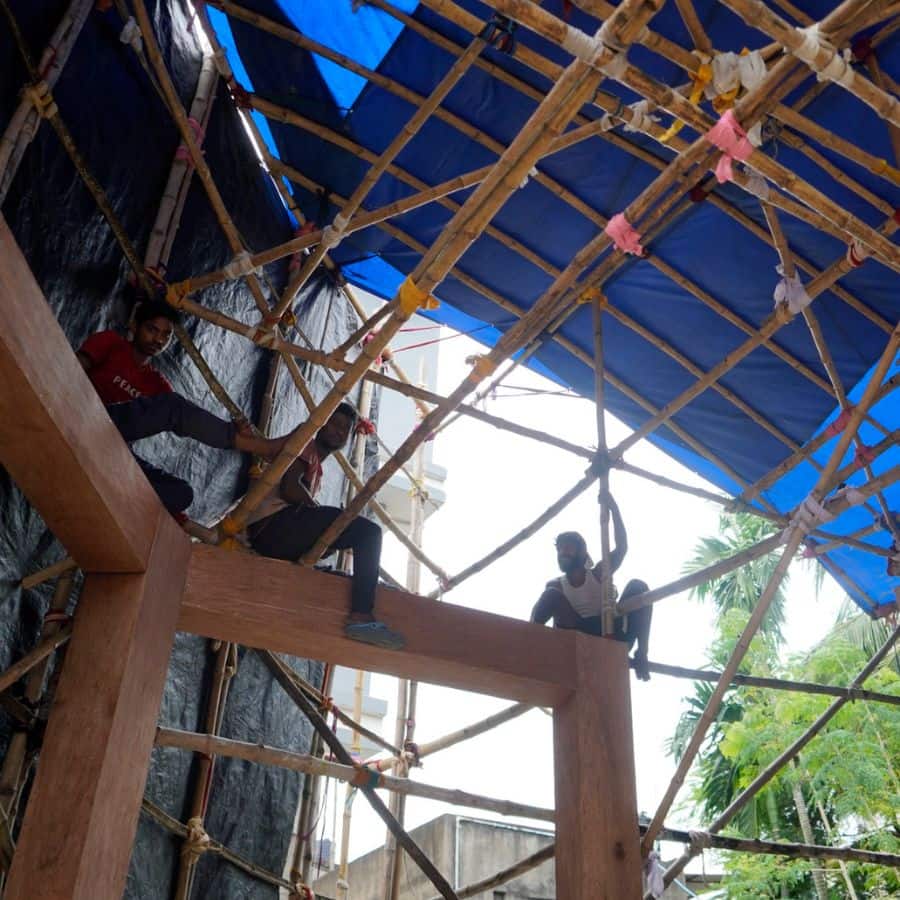 দর্শনার্থীরা চোখ রাখলেই অনুভব করবেন সেই প্রাচীন কালের মায়া, যেখান থেকে শুরু হয়েছিল সিনেমার গল্প। (এই প্রতিবেদনটি ‘আনন্দ উৎসব’ ফিচারের একটি অংশ।)