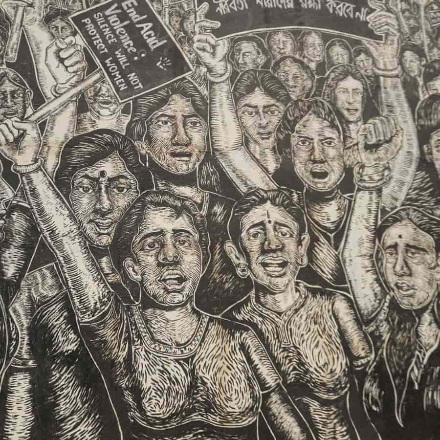 ৬। এর প্রতিবাদেরই ভাষা ফুটিয়ে তুলেছেন শিল্পী অনির্বাণ দাস। 