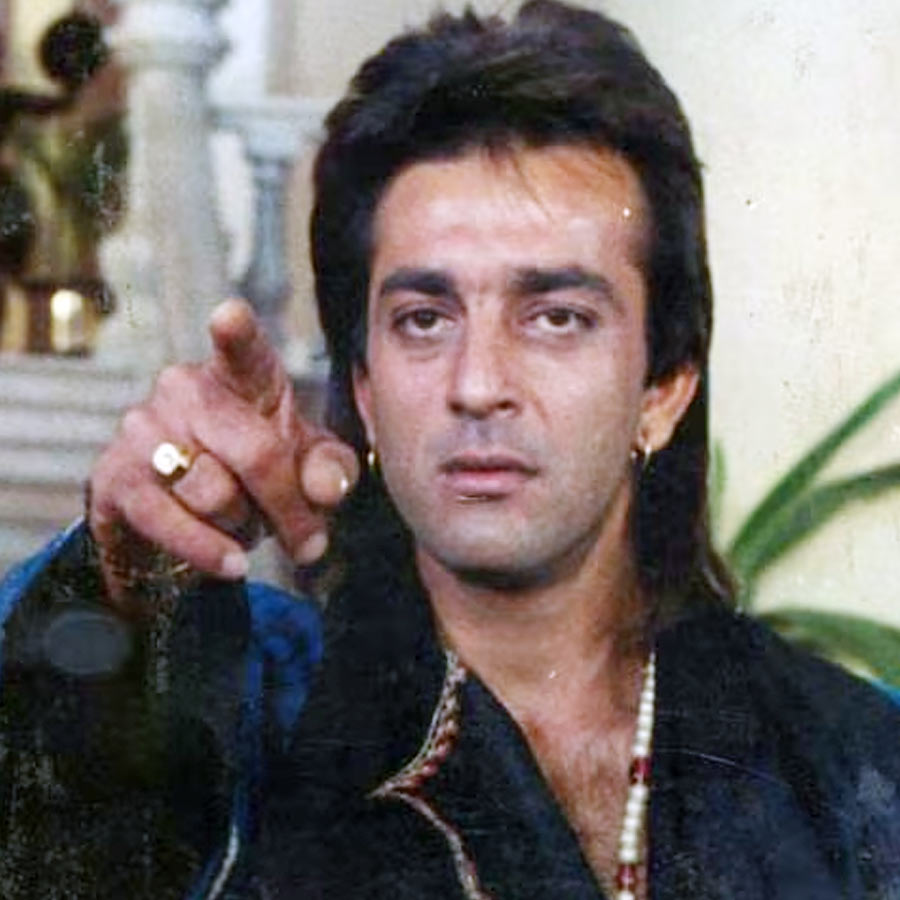 Know about Sanjay Dutt and Nadia Durrani alleged affair