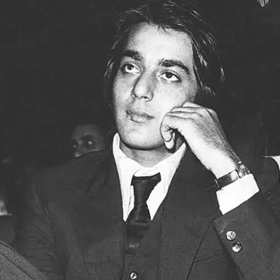 Know about Sanjay Dutt and Nadia Durrani alleged affair