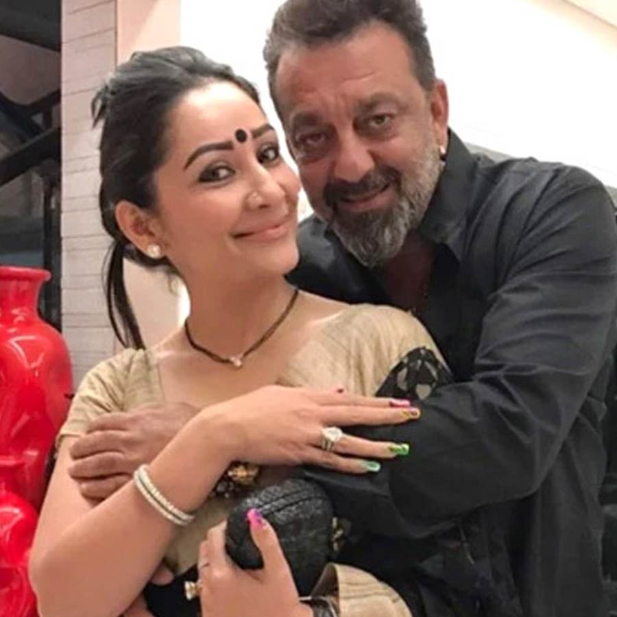 Know about Sanjay Dutt and Nadia Durrani alleged affair