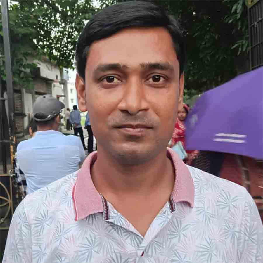 SSC teacher who lost his job appeared in the exam again to save his job