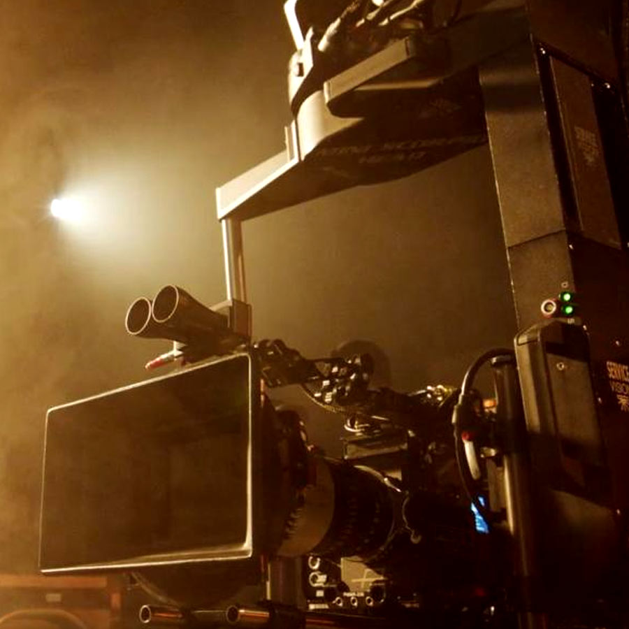 All you need to know about how Bollywood Actor Mithun Chakraborty get notice for acting in 41films simultaneously