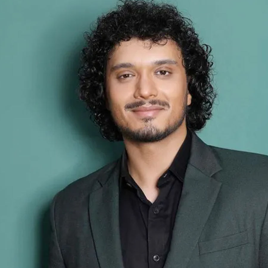 All you need to know about how Bollywood Actor Mithun Chakraborty get notice for acting in 41films simultaneously