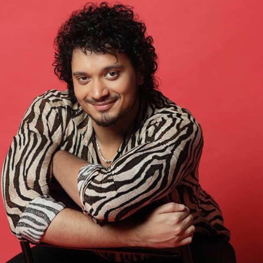 All you need to know about how Bollywood Actor Mithun Chakraborty get notice for acting in 41films simultaneously