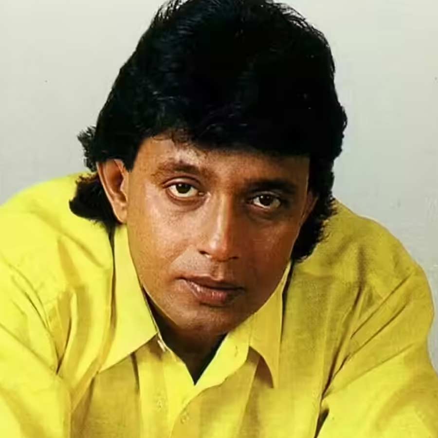 All you need to know about how Bollywood Actor Mithun Chakraborty get notice for acting in 41films simultaneously