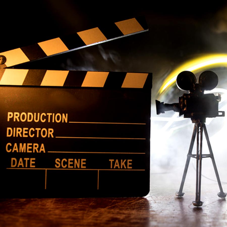 All you need to know about how Bollywood Actor Mithun Chakraborty get notice for acting in 41films simultaneously