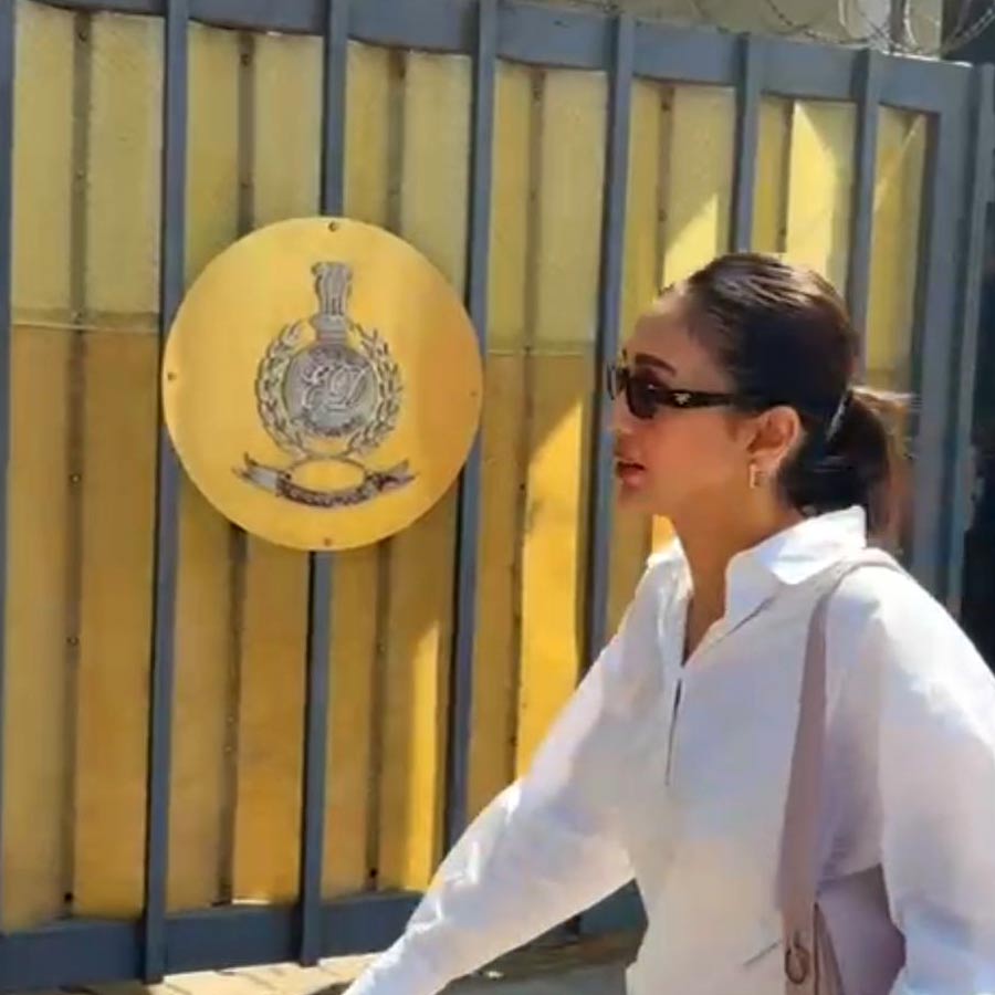 Mimi Chakraborty in Delhi ED office for online betting app case dgtl