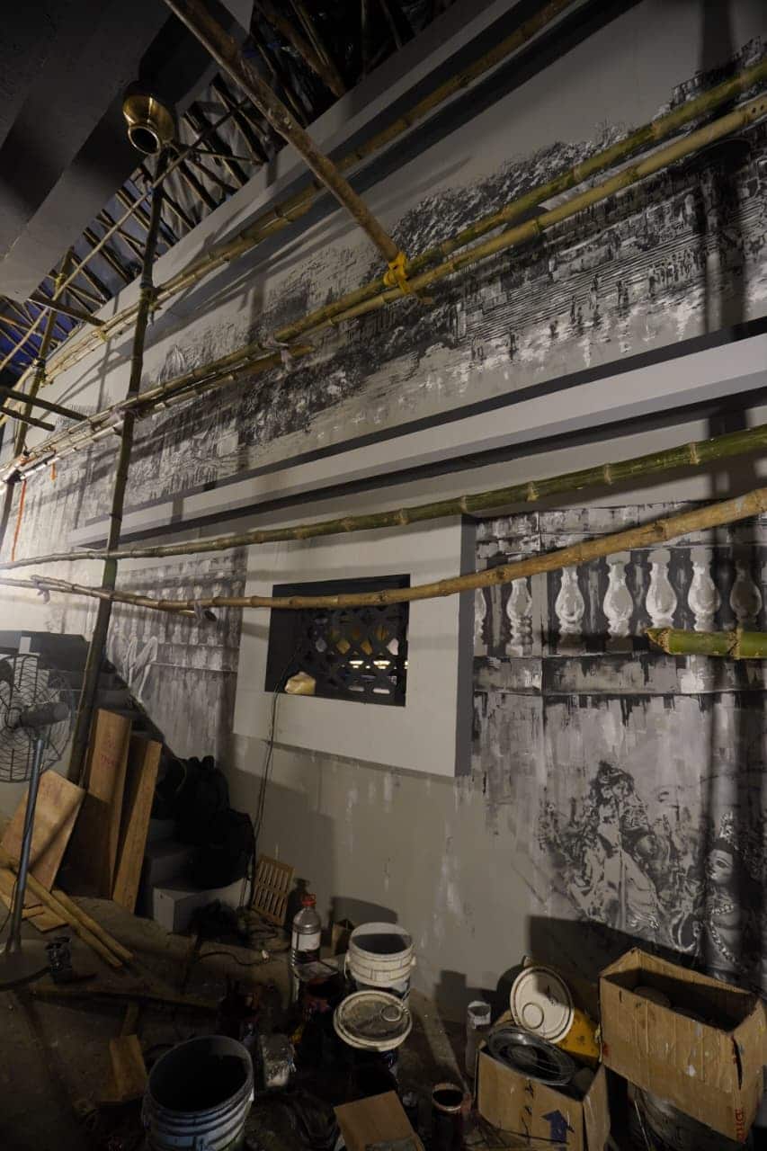 তাপসের ভাষায়, “উত্তর কলকাতার ঘাটগুলিকে নিয়ে ‘অথঃ ঘাট কথা’ বলে এই কাজ করছি।” 