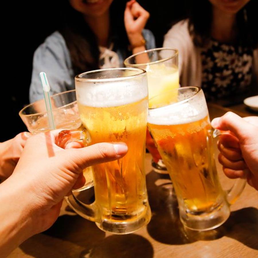 সারা সপ্তাহ ধরে কাজের চাপ থাকলে সপ্তাহান্তে সহকর্মীদের মন ফুরফুরে রাখতে মদ্যপানের আসরের আয়োজন করা হয়। তা ছাড়াও কোনও প্রজেক্ট শেষ হলে, অফিসে কোনও নতুন সহকর্মী যোগ দিলে অথবা পুরনো সহকর্মী অবসরগ্রহণ করলে উক্ত ব্যক্তির উদ্দেশে নোমিকাইয়ের আয়োজন করা হয়।