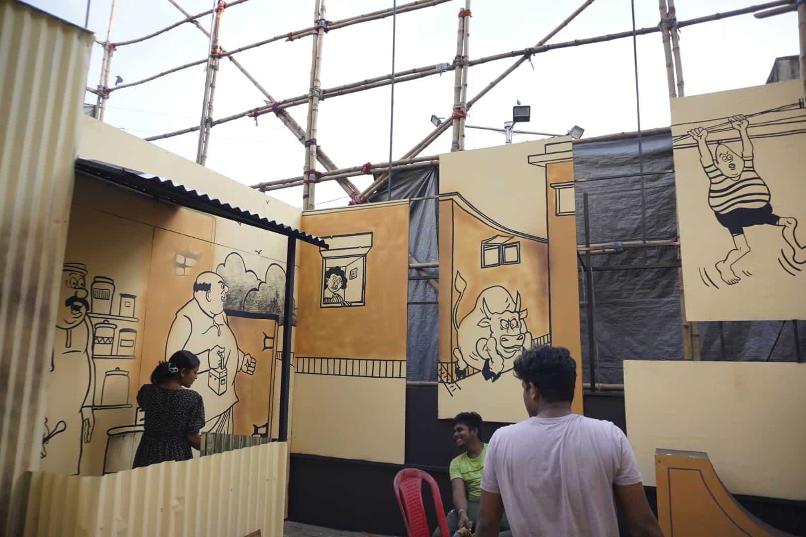 ৪। থিমের নাম ‘নারায়ণী নমস্তুতে’।  