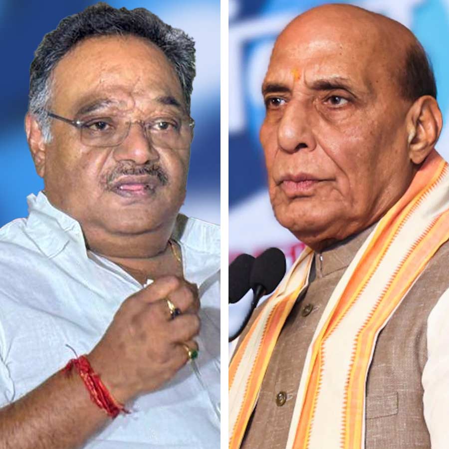 RM Rajnath Singh calls Bengal BJP President to Vijay Durg, Discusses situation of border districts and demography