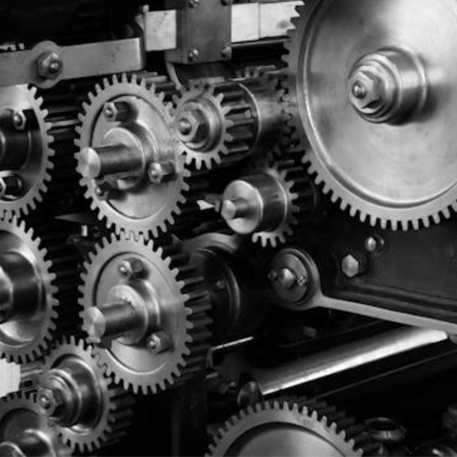 পুরাণ মতে, বিশ্বকর্মা হলেন দেব শিল্পী। তিনি শ্রেষ্ঠ স্থপতি ও বাস্তুকার। ঋক বেদ অনুসারে বিশ্বকর্মা যন্ত্রবিদ্যার জনক। 