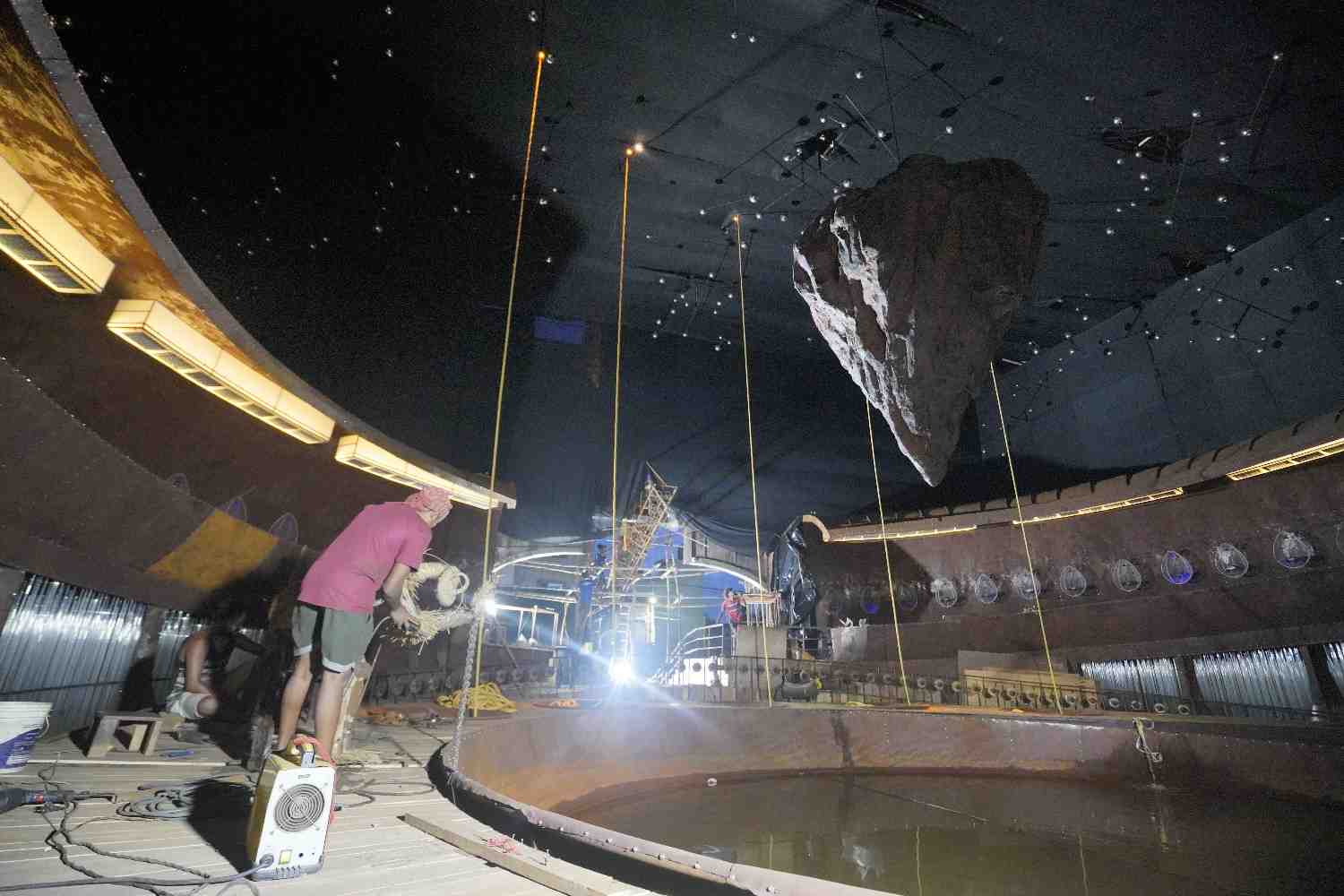 প্রশান্ত জানান, তাঁদের পুজোর বয়স ৪১ বছর।