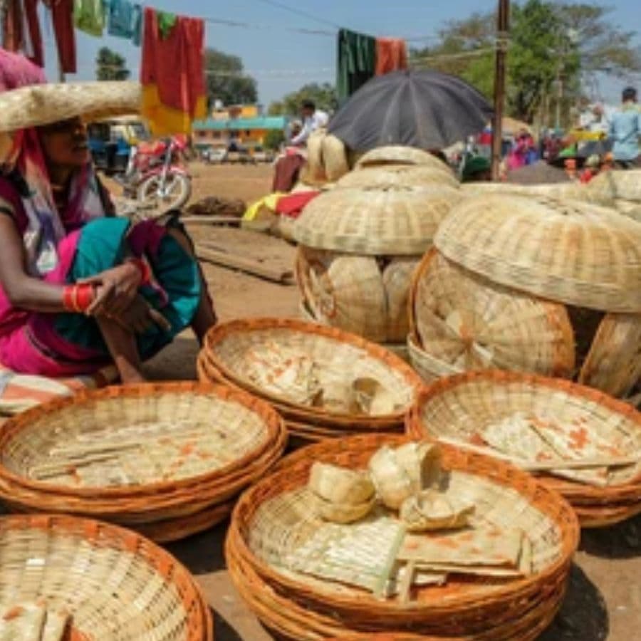 কায়রাকাট এবং কুলিয়ানা: এই গ্রামগুলি তার আদিবাসী সংস্কৃতির জন্য পরিচিত। এখানে গেলে তাঁদের জীবনযাত্রা এবং ঐতিহ্যবাহী হস্তশিল্প দেখতে পাবেন।