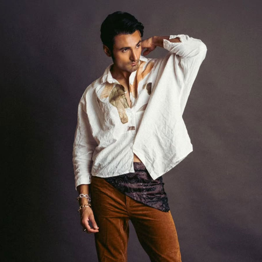 Latest trend suggest oversized outfits will dominate upcoming Durga Puja fashion