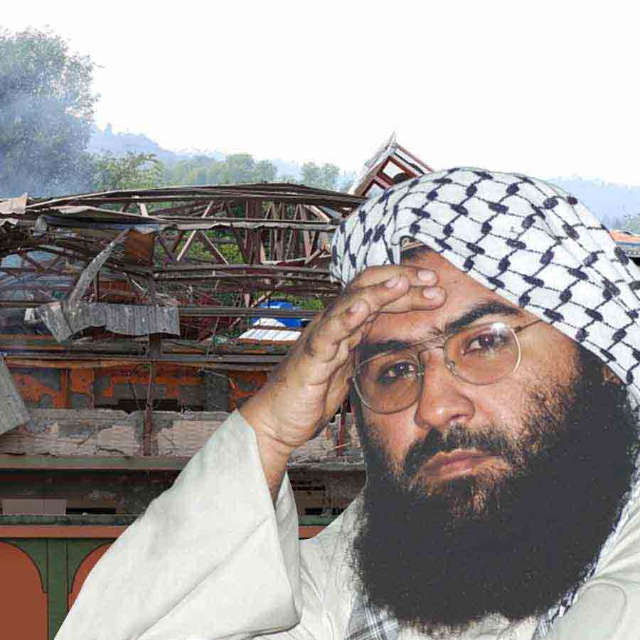 গ্রাফিক আনন্দবাজার ডট কম।