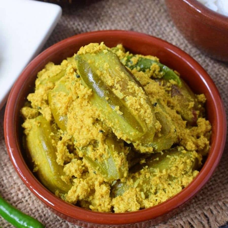 How to Make Niramish Potol Posto on Navami of Durga Puja dgtl