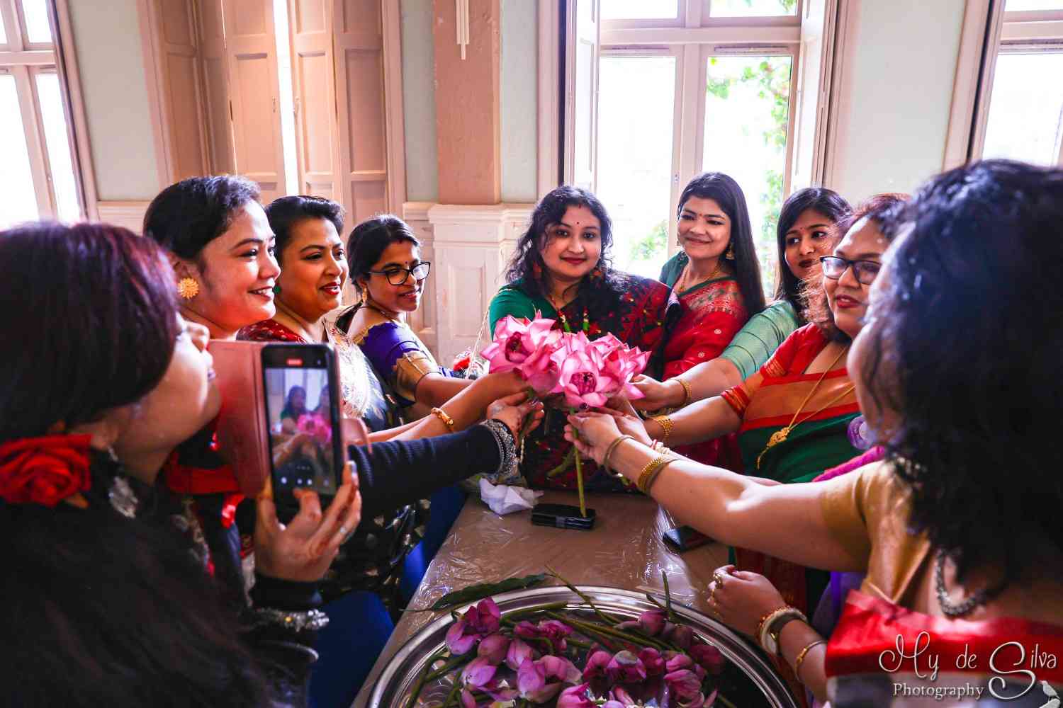 বিদেশের মাটিতে আয়োজিত এই পুজোর বয়স মাত্র ৬ বছর। এ বার উদযাপনের থিম 'মাটি' বা 'মৃত্তিকা'। 