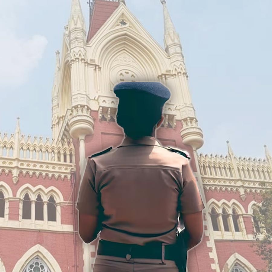 Calcutta High Court seeks report against a police officer in bribery case