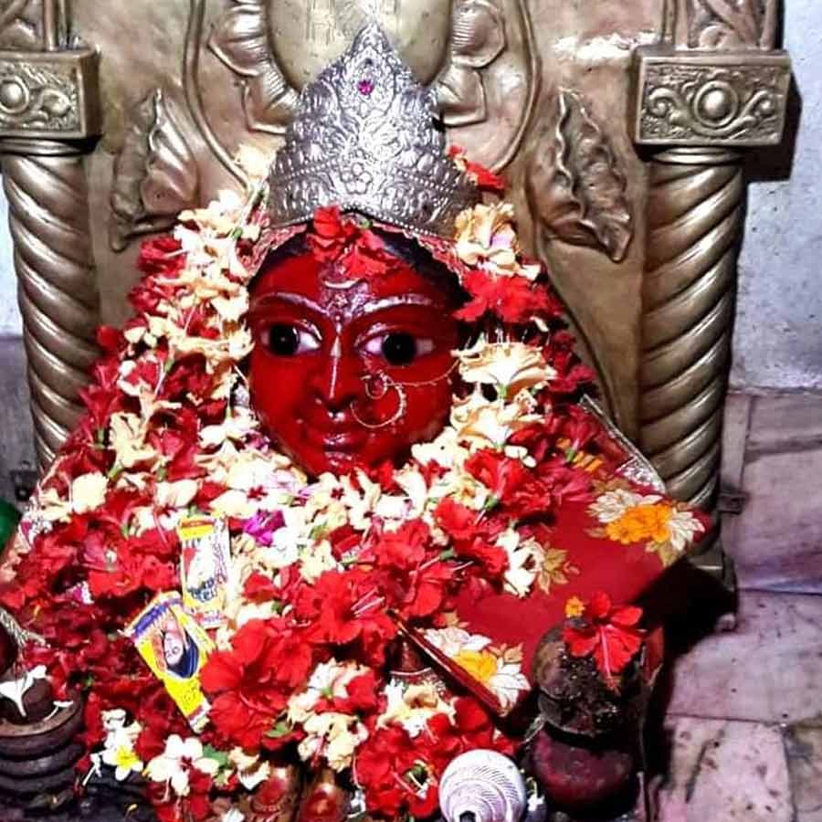 মলুটিতে দেবী মৌলীক্ষা।