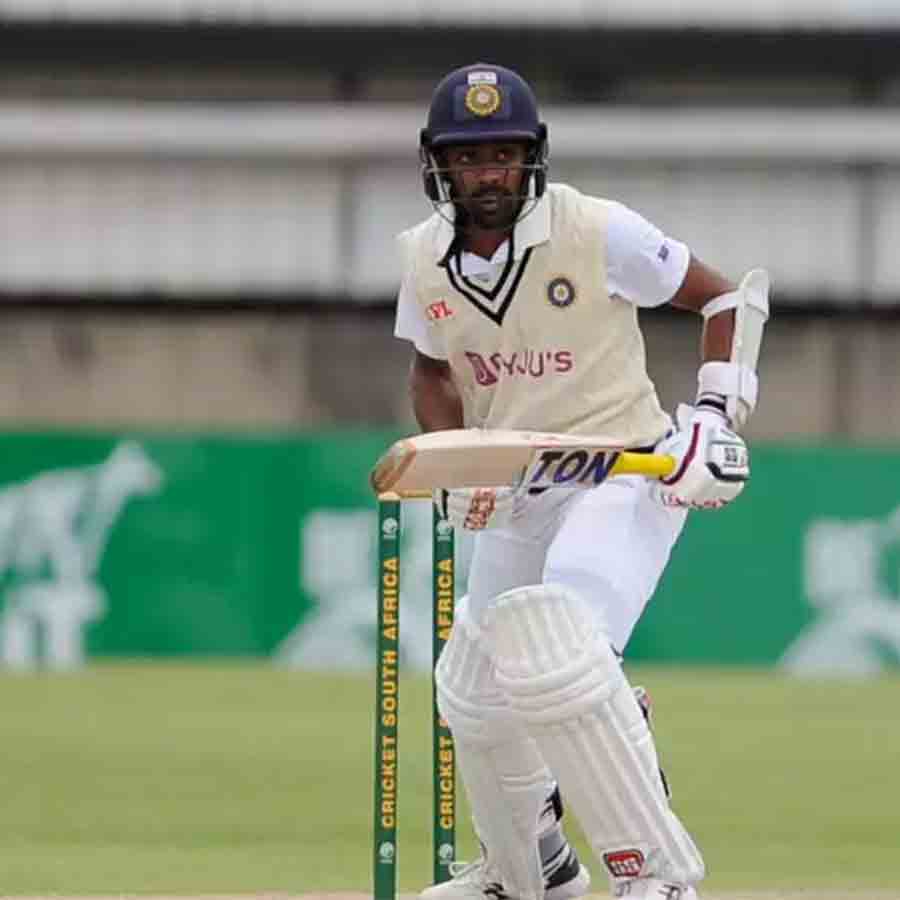 India A is on fight with Australia A in first unofficial test